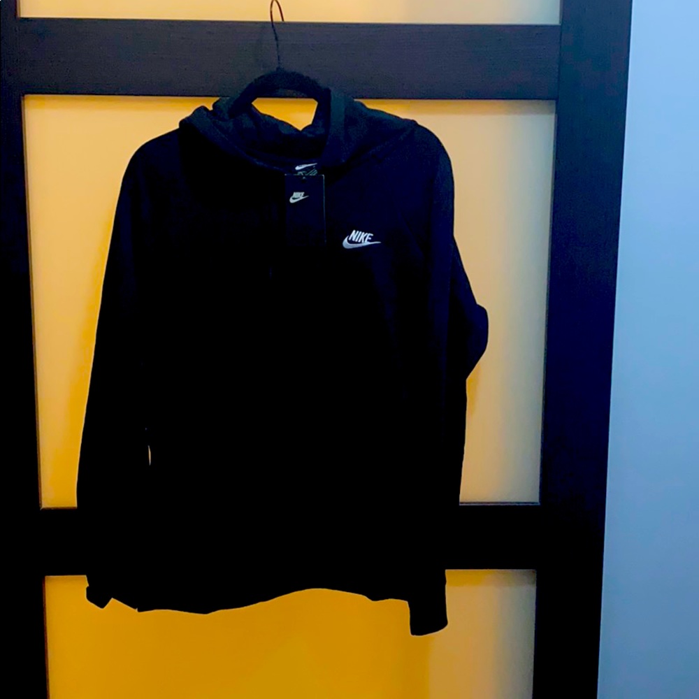 ❣️Sold❣️Woman’s Nike Hoodie